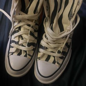 Zebra converse worn one time